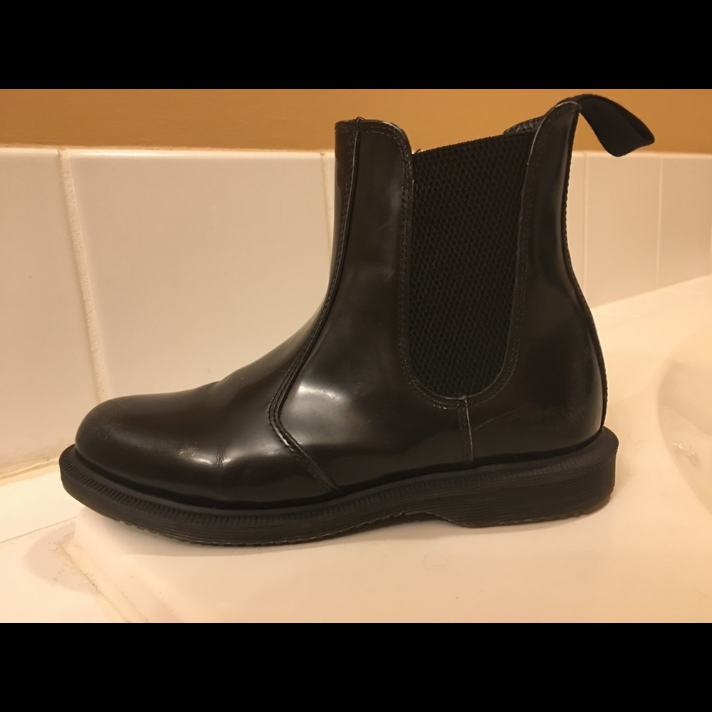 Dr. Martens Flora Smooth Chelsea Boots